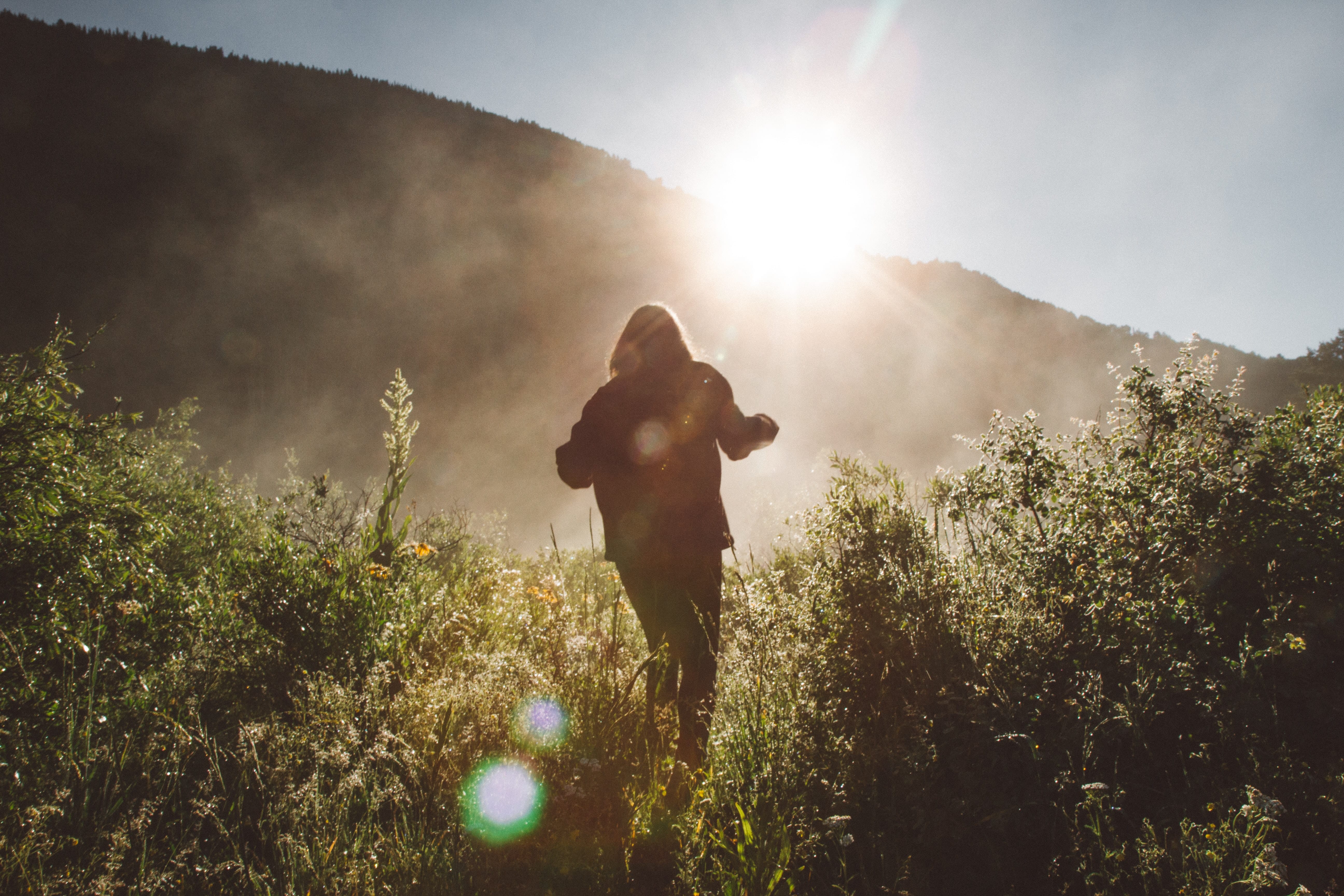 Here's What You Need to Wear on a Hike